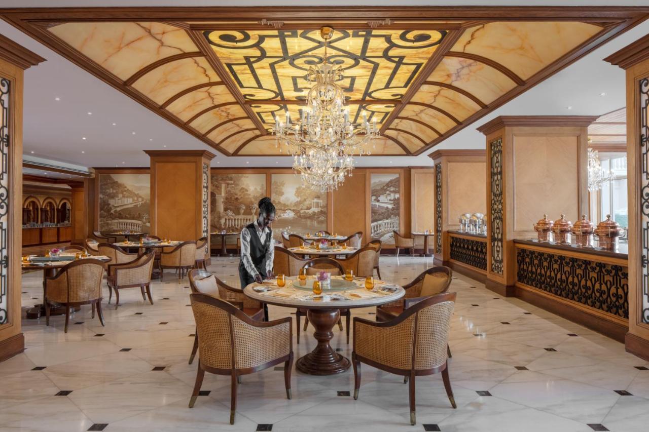 The Regency Hotel Kuwait Kuwait City Eksteriør bilde The restaurant